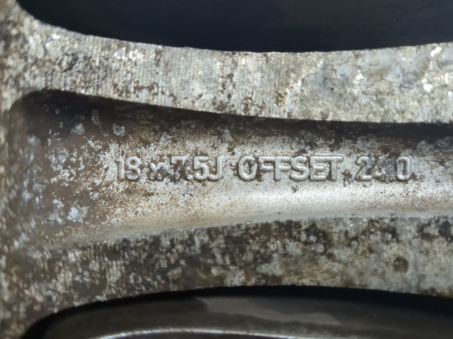 2007-2010 Chrysler 300 Oem Wheel Rim 5001002 - Oemusedautoparts1.com