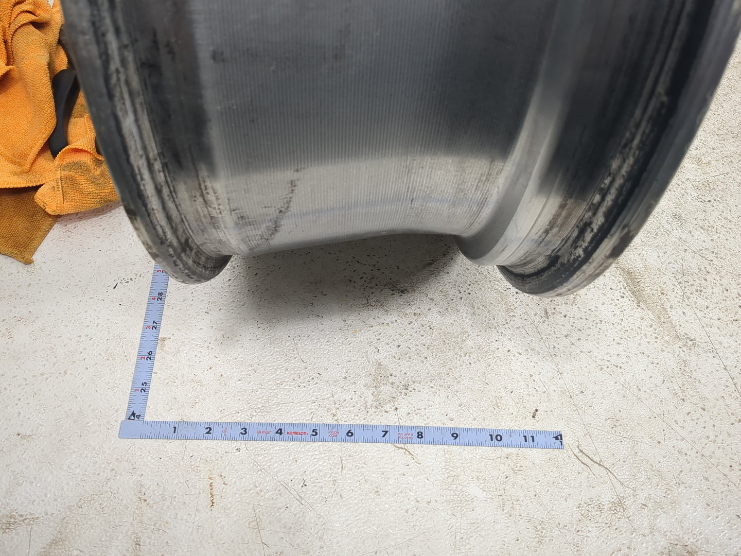 2007-2010 Chrysler 300 Oem Wheel Rim 5001002 - Oemusedautoparts1.com