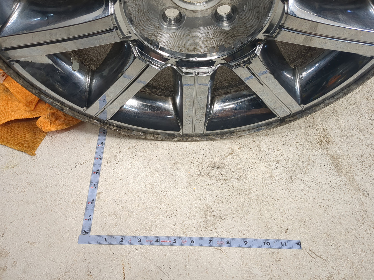2007-2010 Chrysler 300 Oem Wheel Rim 5001002 - Oemusedautoparts1.com