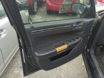 2008 Chrysler 300 Front Left Driver Interior Door Panel Trim - Oemusedautoparts1.com