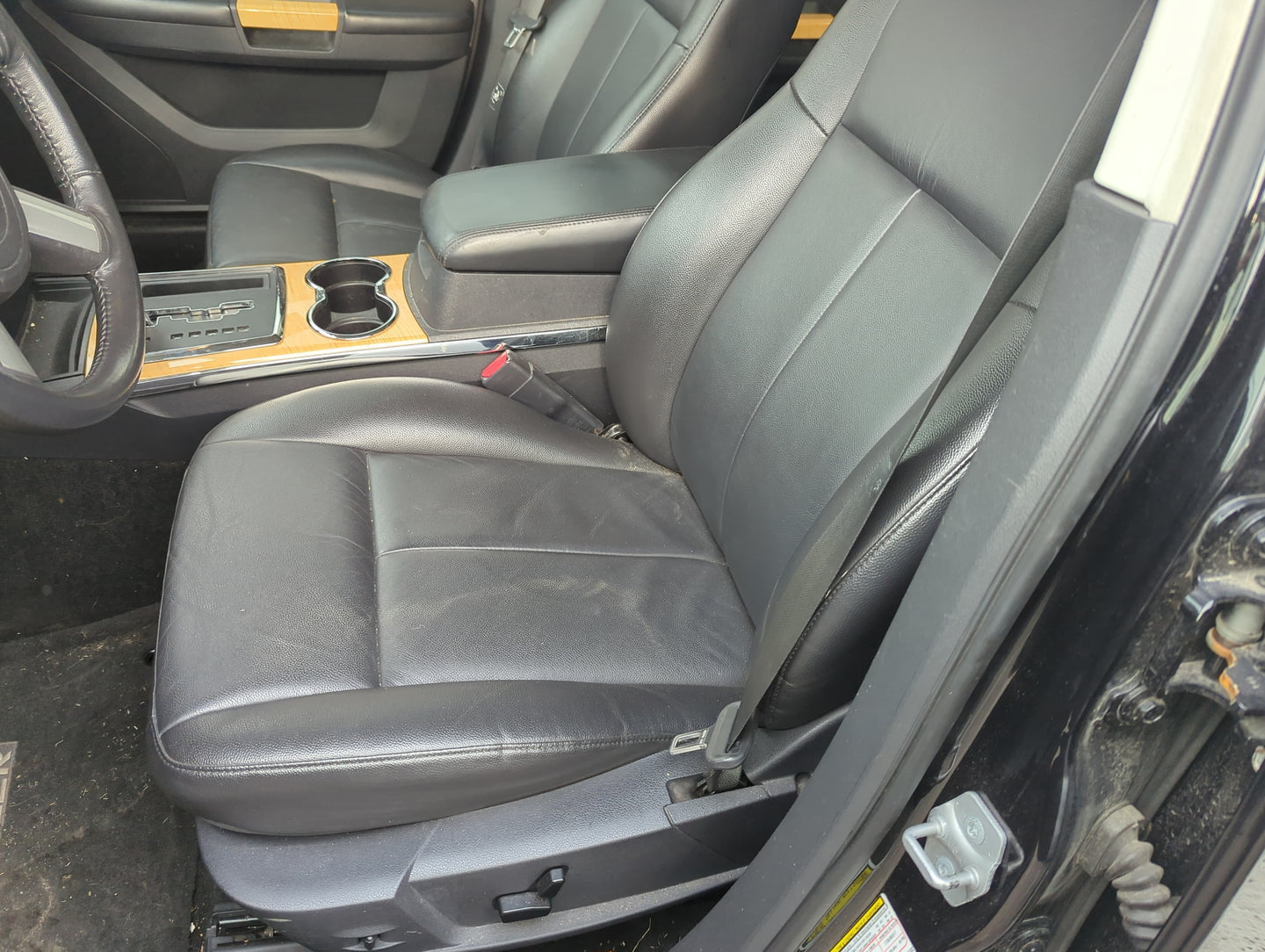2008-2010 Chrysler 300 Driver Front Seat Oem 5010862 - Oemusedautoparts1.com