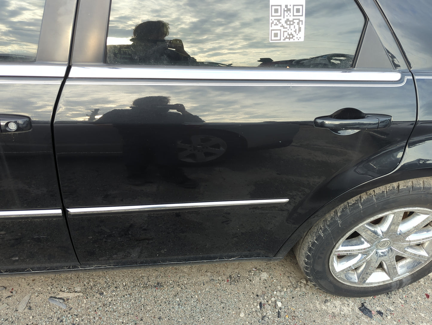 2005-2010 Chrysler 300 Driver Rear Door Oem 5010879 - Oemusedautoparts1.com