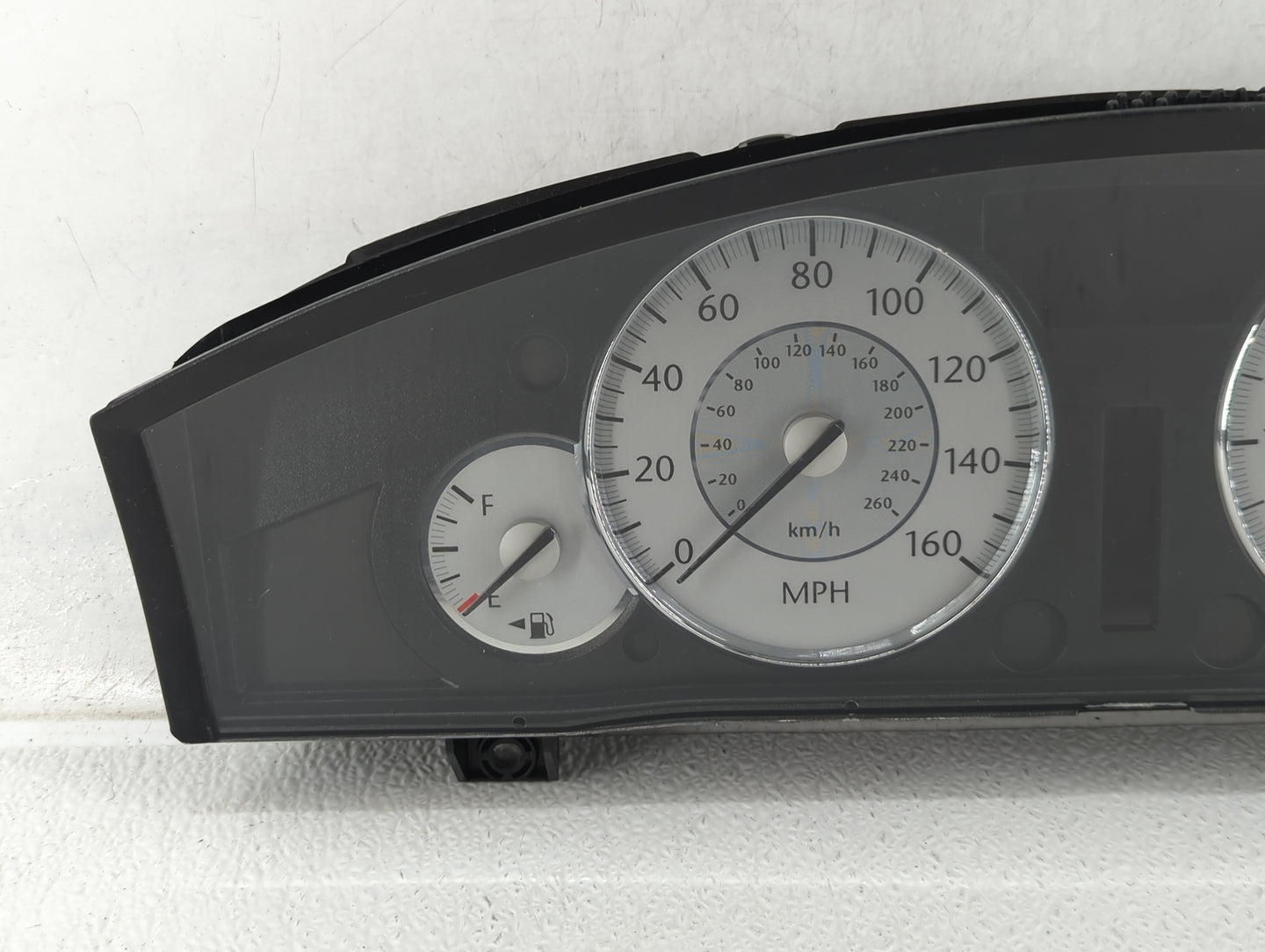2008 Chrysler 300 Instrument Cluster Speedometer Gauges P/N:P05172109AE P05172109AF Fits OEM Used Auto Parts - Oemusedautopa