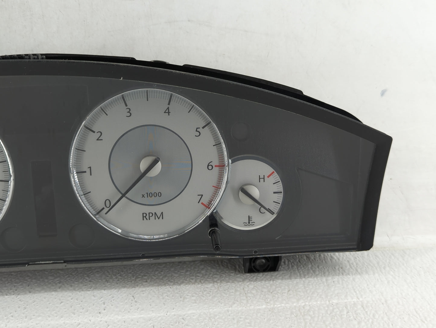 2008 Chrysler 300 Instrument Cluster Speedometer Gauges P/N:P05172109AE P05172109AF Fits OEM Used Auto Parts - Oemusedautopa