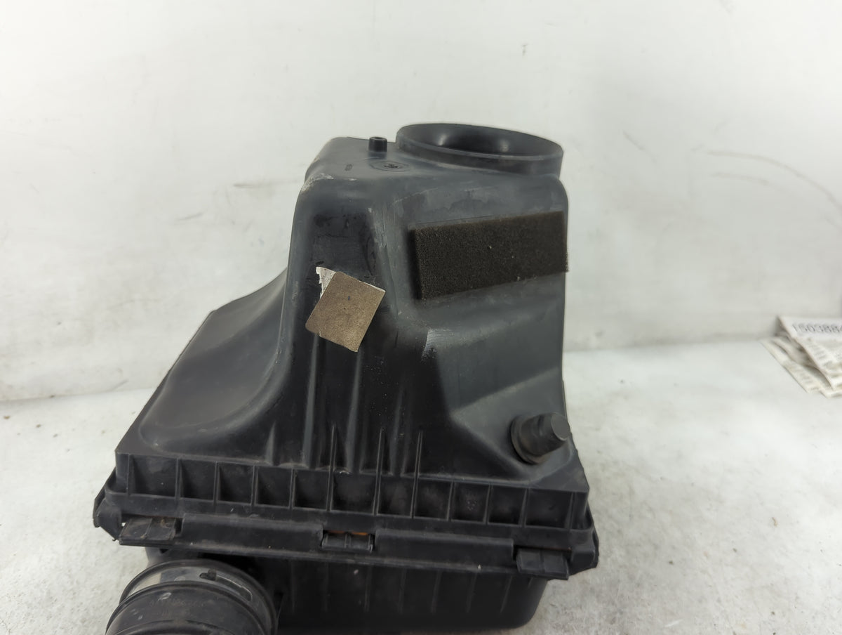2008 Chrysler 300 Air Cleaner Intake Duct Hose Tube 5036104 - Oemusedautoparts1.com