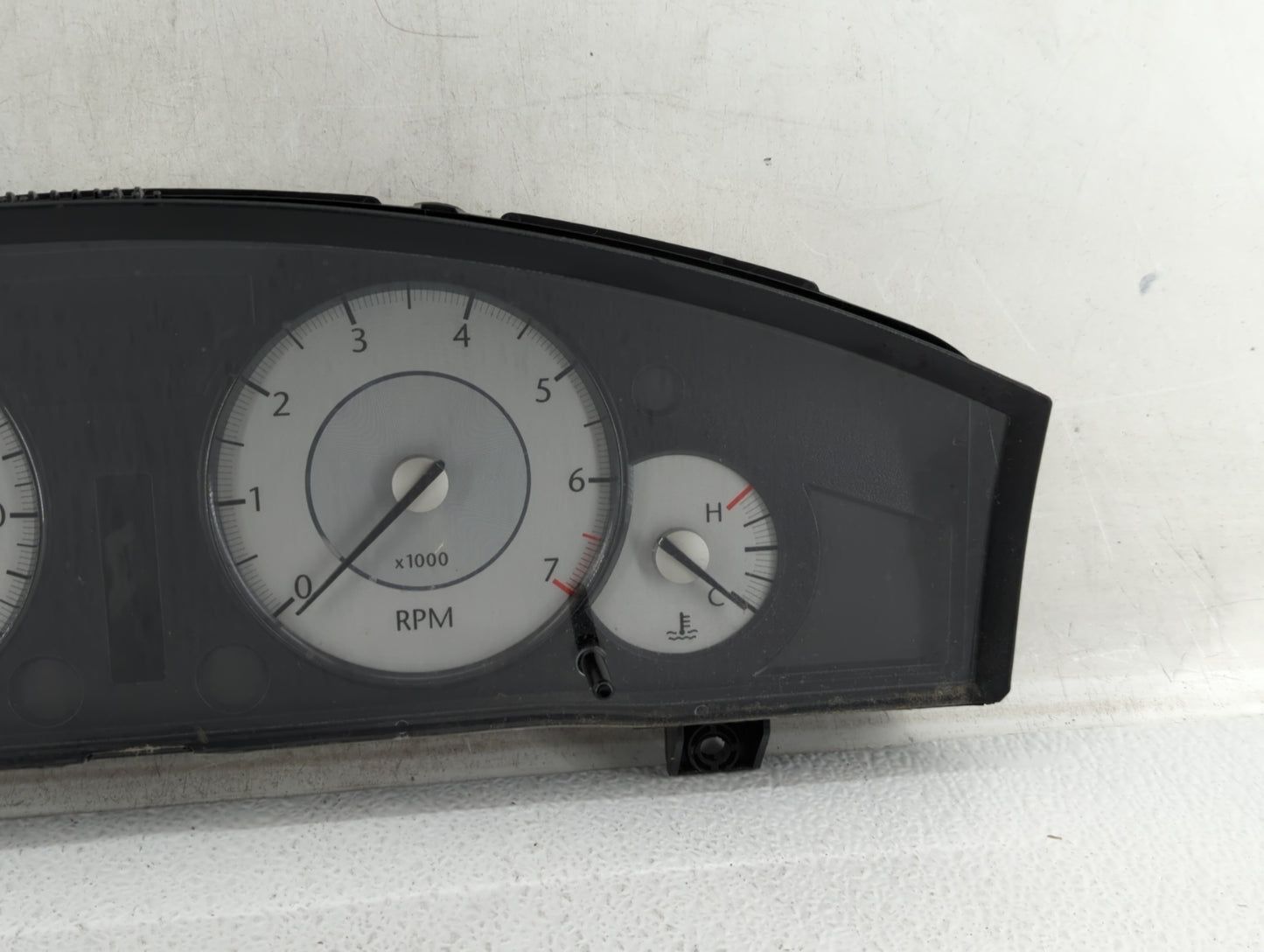 2008 Chrysler 300 Instrument Cluster Speedometer Gauges P/N:P05172105AF Fits OEM Used Auto Parts - Oemusedautoparts1.com