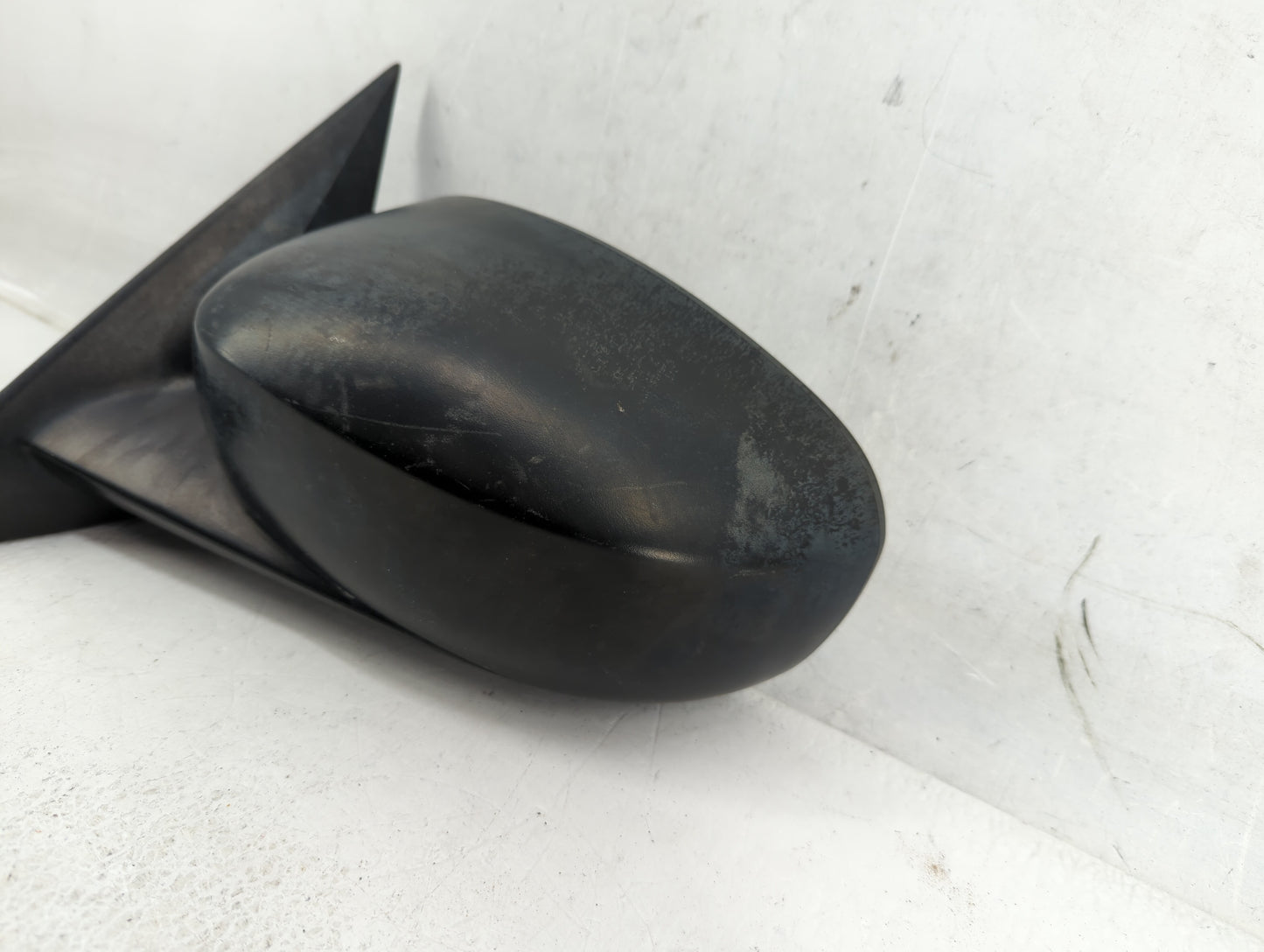 2005-2010 Chrysler 300 Driver Side View Mirror - Left Door Mirror OEM Used - Oemusedautoparts1.com