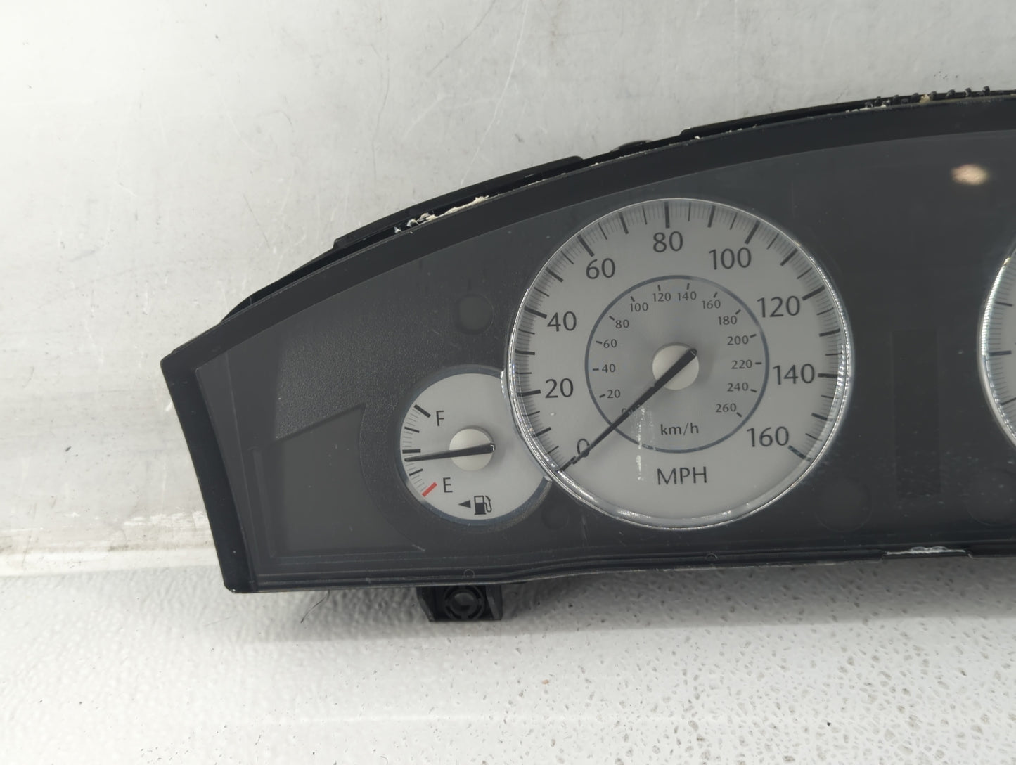 2008 Chrysler 300 Instrument Cluster Speedometer Gauges P/N:P05172109AE Fits OEM Used Auto Parts - Oemusedautoparts1.com