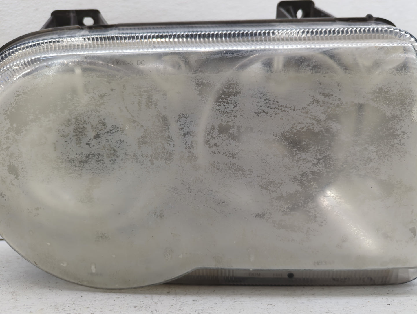 2008-2010 Chrysler 300 Passenger Right Oem Head Light Headlight Lamp - Oemusedautoparts1.com