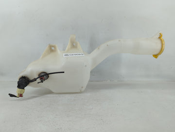 2006-2010 Chrysler 300 Windshield Washer Fluid Reservoir Bottle Oem - Oemusedautoparts1.com