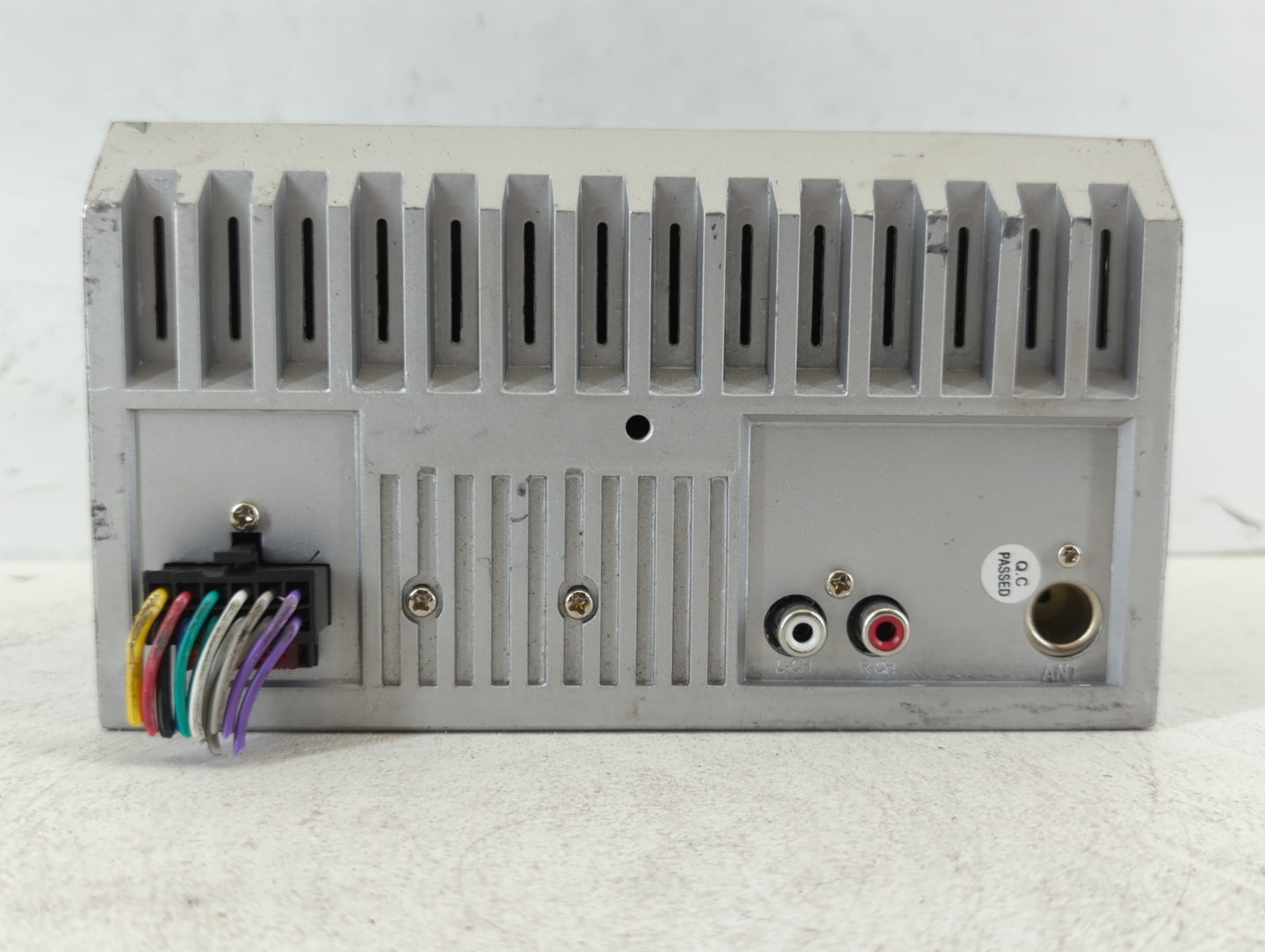 2008-2010 Chrysler 300 Am Fm Cd Player Radio Receiver - Oemusedautoparts1.com