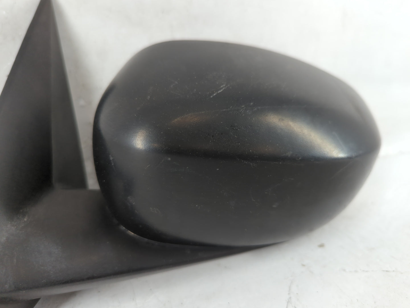 2005-2010 Chrysler 300 Driver Side View Mirror - Left Door Mirror OEM Used - Oemusedautoparts1.com