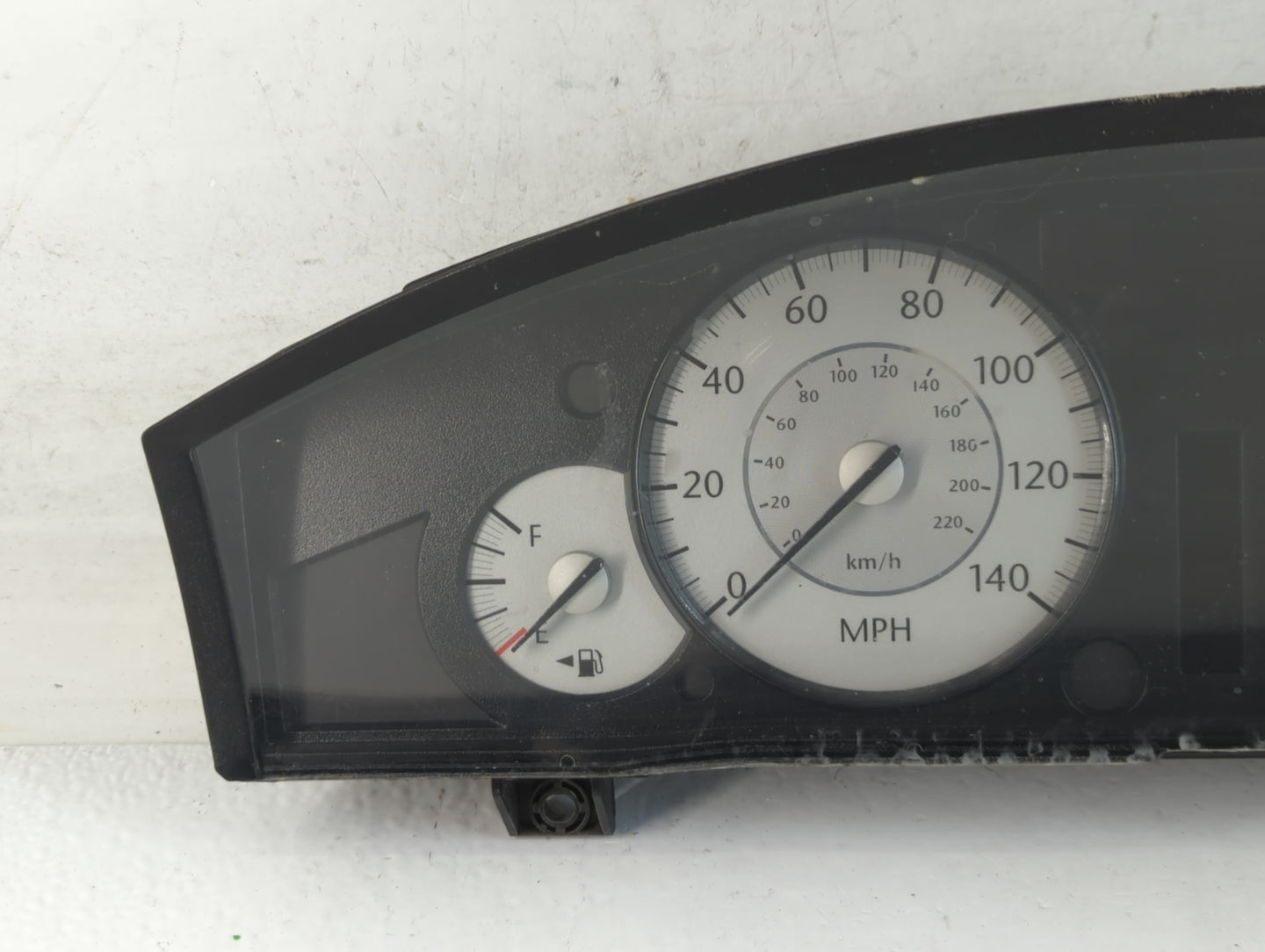 2008 Chrysler 300 Instrument Cluster Speedometer Gauges P/N:P05172105AF Fits OEM Used Auto Parts - Oemusedautoparts1.com