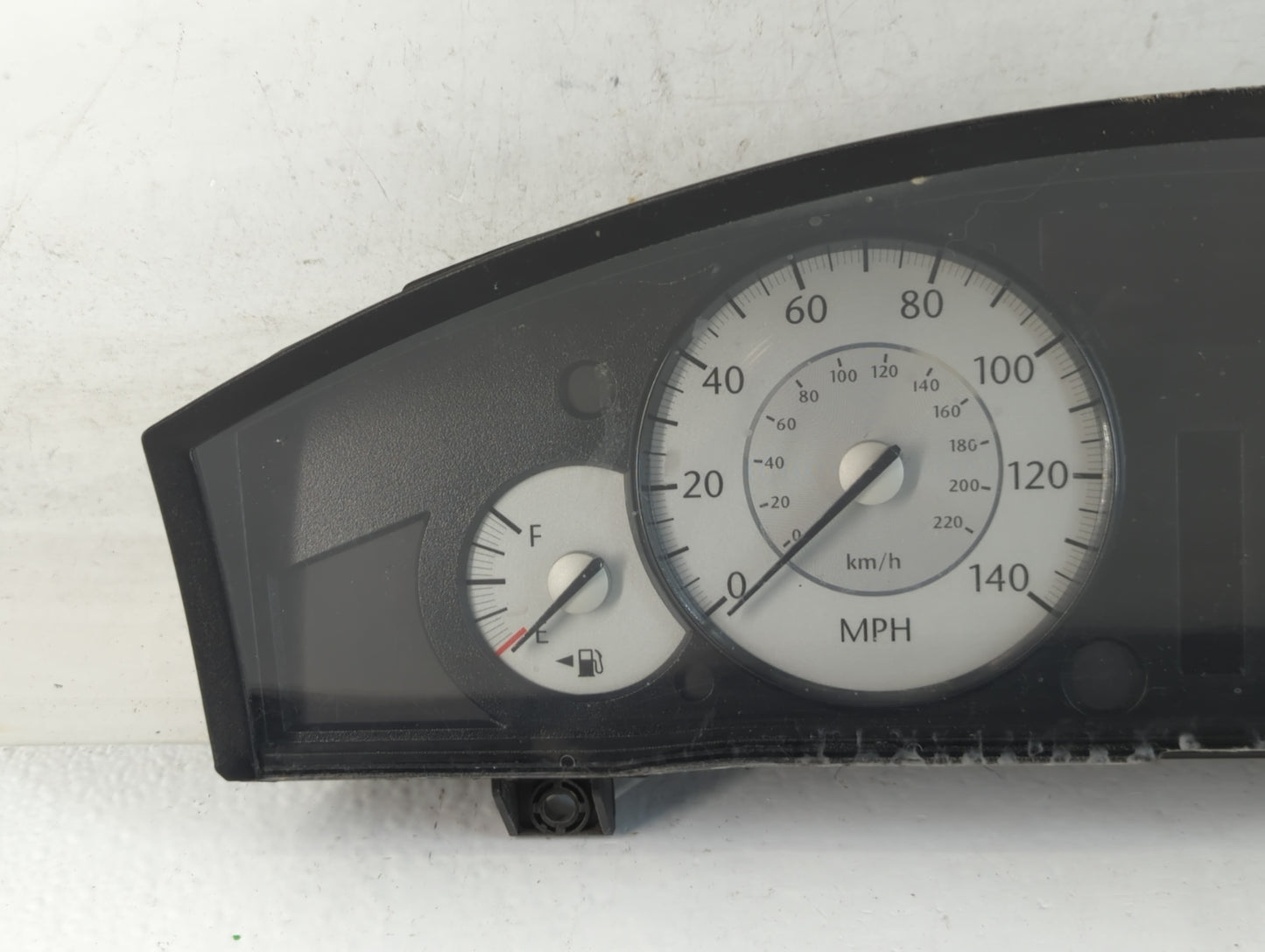 2008 Chrysler 300 Instrument Cluster Speedometer Gauges P/N:P05172105AF Fits OEM Used Auto Parts - Oemusedautoparts1.com