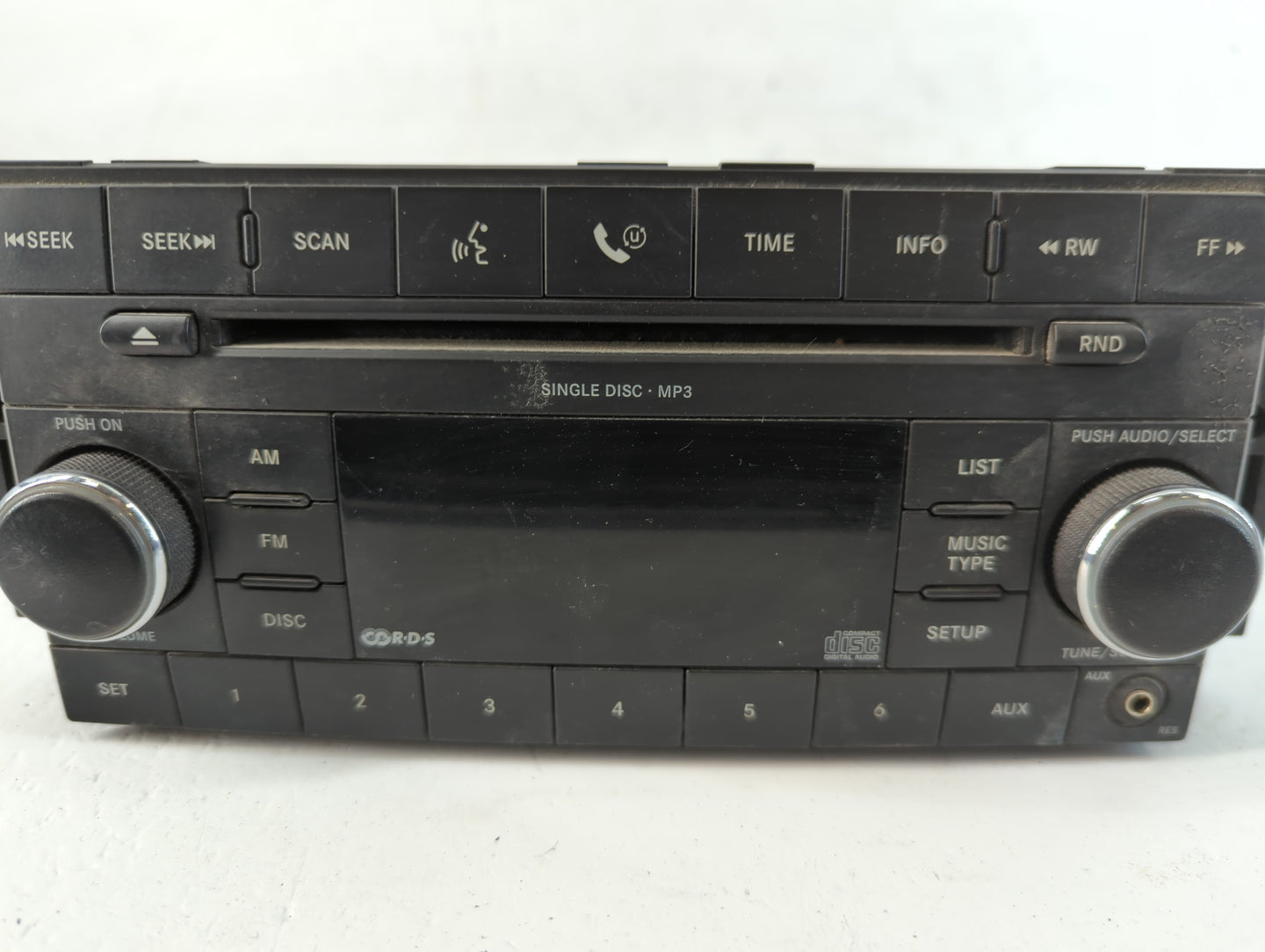 2008-2009 Chrysler 300 Radio AM FM Cd Player Receiver Replacement P/N:P05064410AF Fits Fits 2008 2009 OEM Used Auto Parts - 