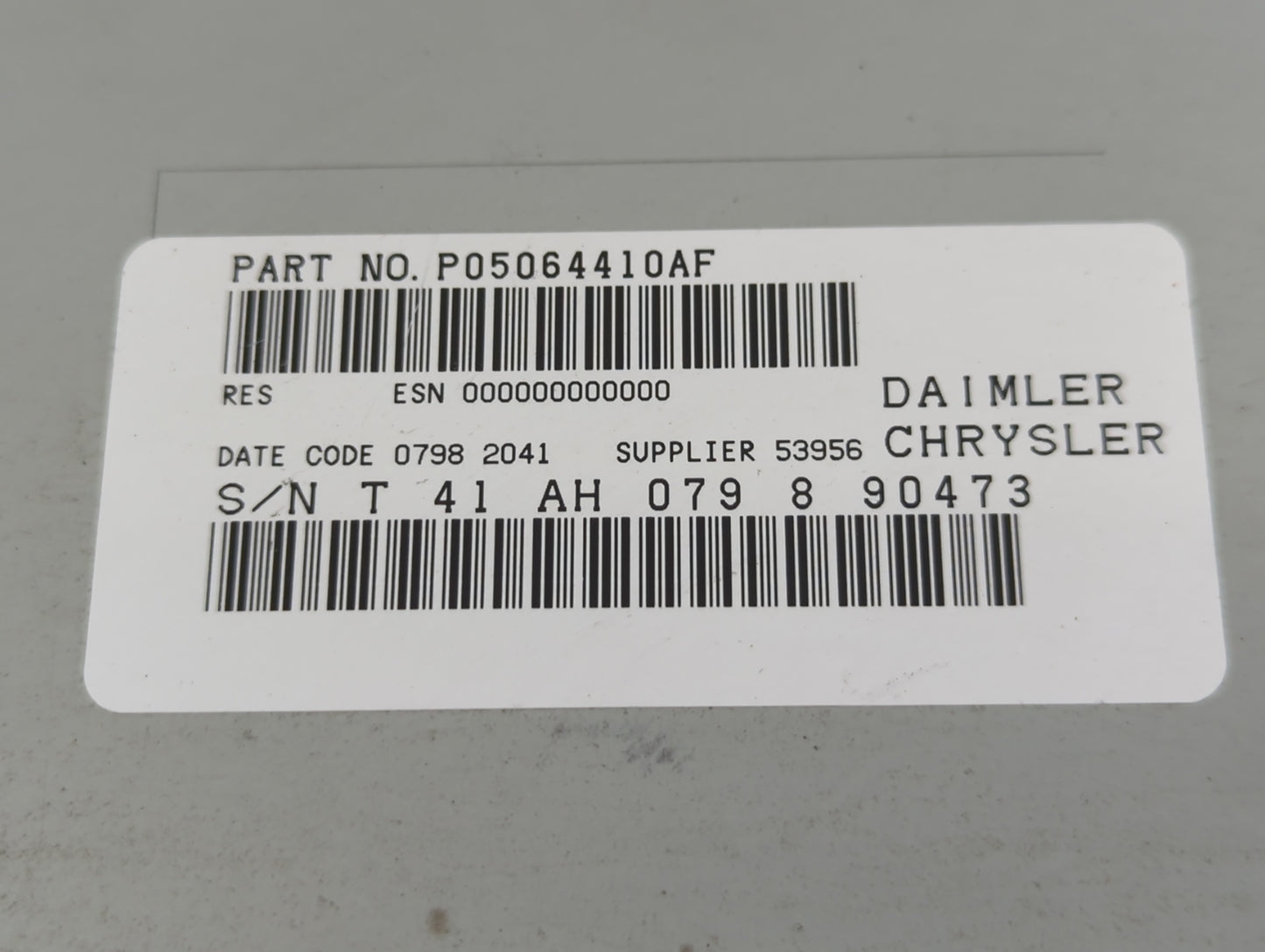 2008-2009 Chrysler 300 Radio AM FM Cd Player Receiver Replacement P/N:P05064410AF Fits Fits 2008 2009 OEM Used Auto Parts - 