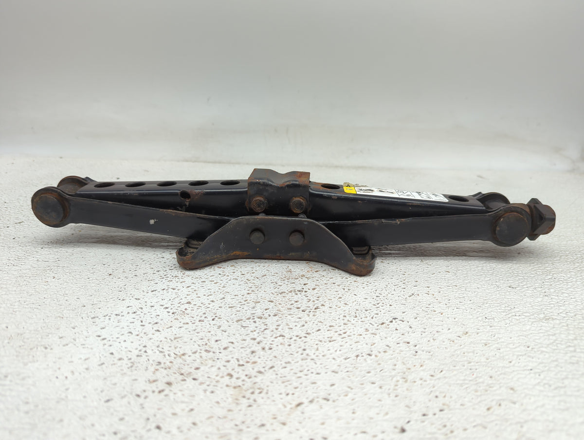 Chrysler 300 Spare Scissor Car Jack 856206 - Oemusedautoparts1.com