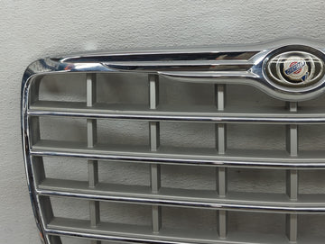 2005-2010 Chrysler 300 Front Grille Bumper Not Included - Oemusedautoparts1.com