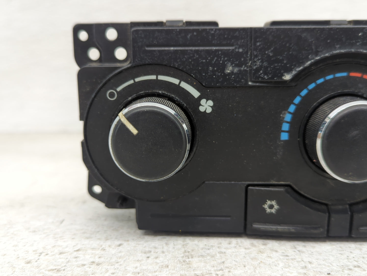 2008-2010 Chrysler 300 Climate Control Module Temperature AC/Heater Replacement Fits Fits 2008 2009 2010 OEM Used Auto Parts