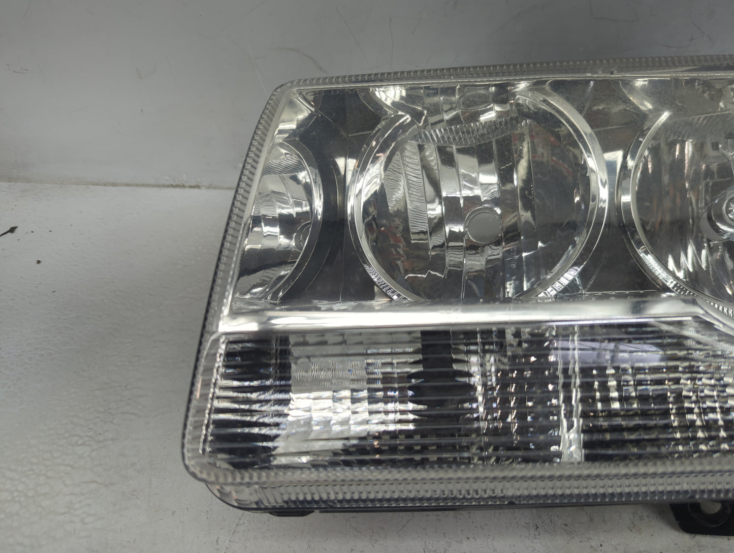 2008-2010 Chrysler 300 Driver Left Oem Head Light Headlight Lamp - Oemusedautoparts1.com