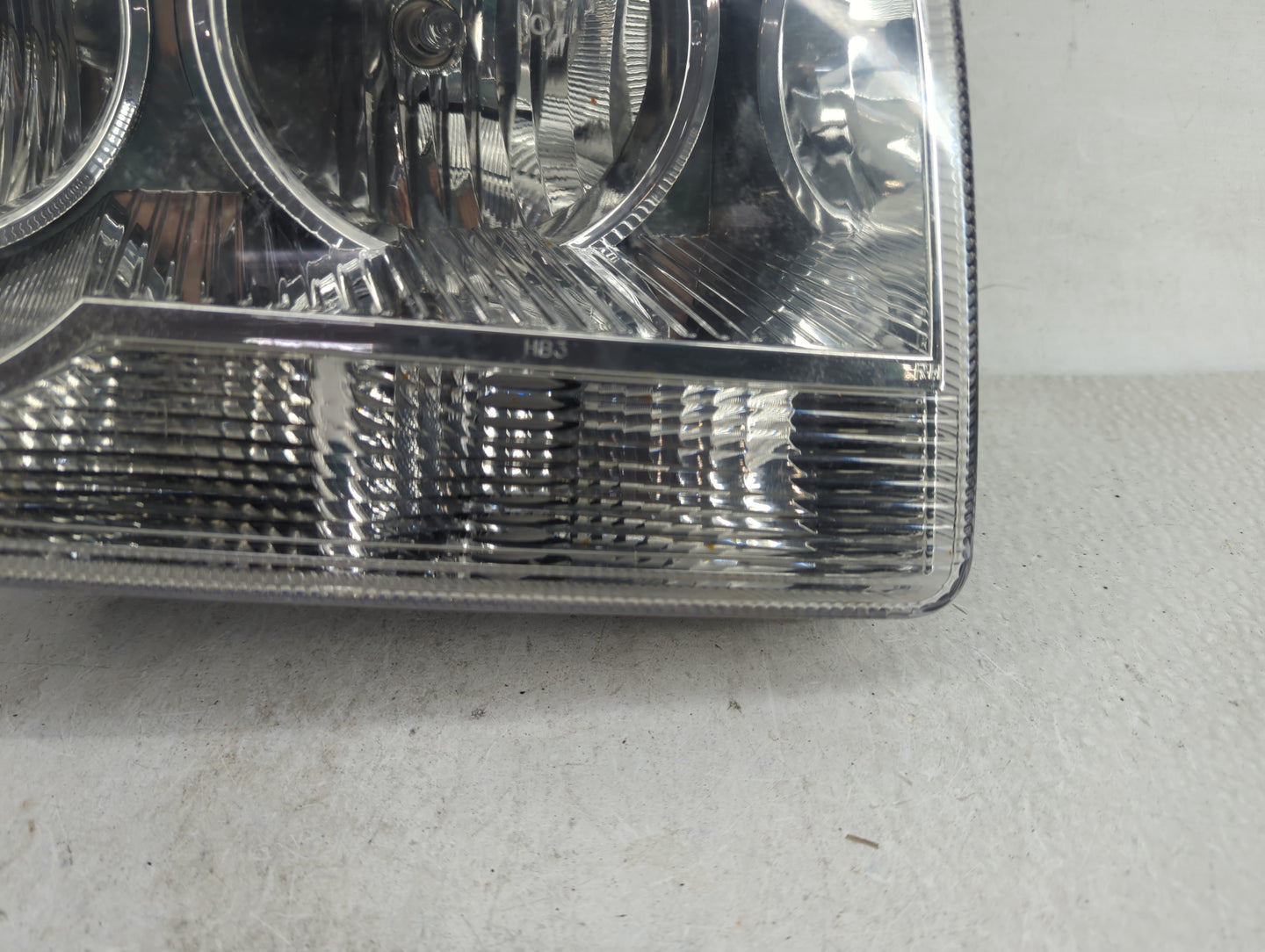 2008-2010 Chrysler 300 Passenger Right Oem Head Light Headlight Lamp - Oemusedautoparts1.com