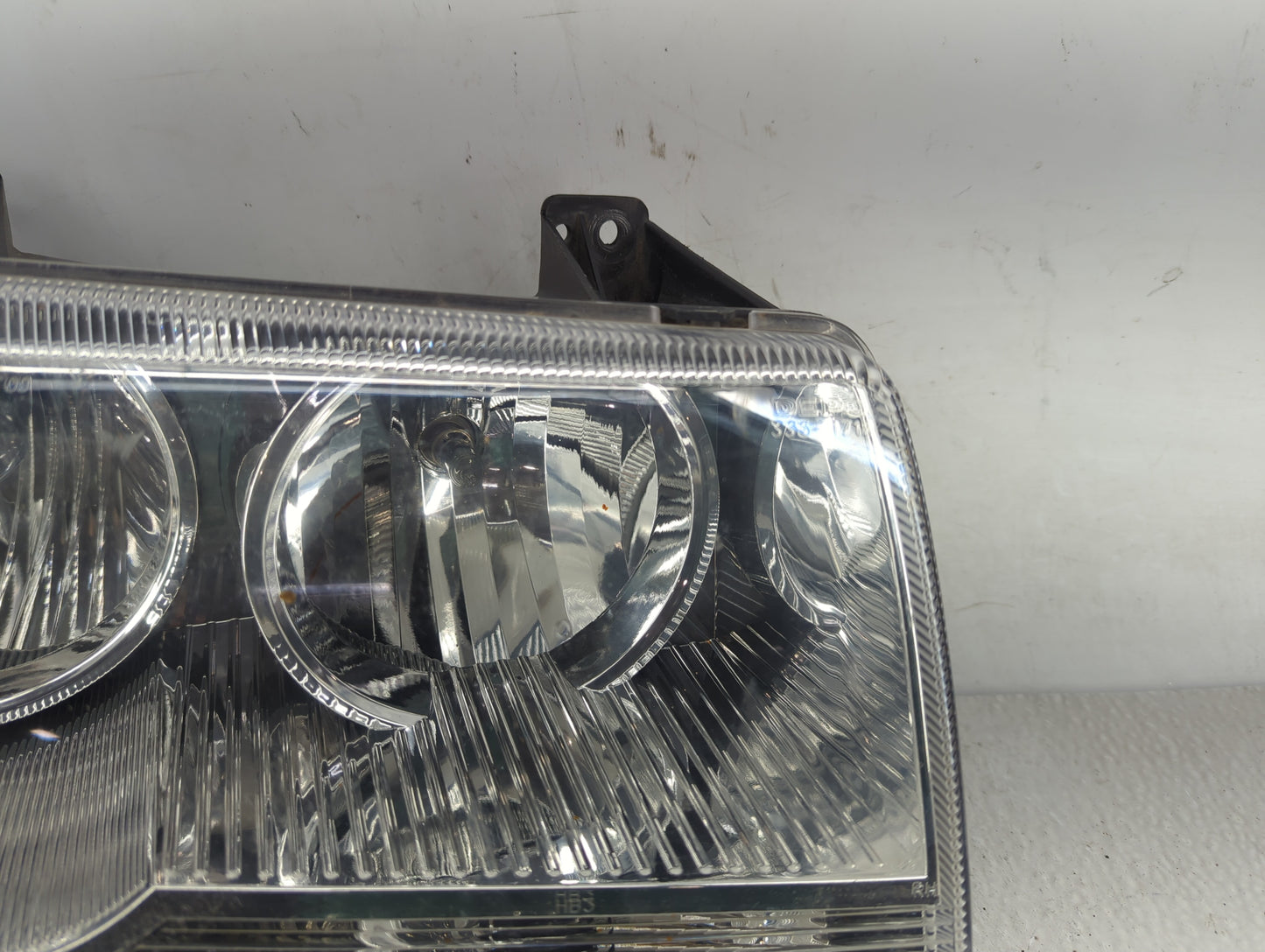 2008-2010 Chrysler 300 Passenger Right Oem Head Light Headlight Lamp - Oemusedautoparts1.com