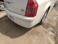2005-2010 Chrysler 300 Rear Bumper Assembly Oem - Oemusedautoparts1.com