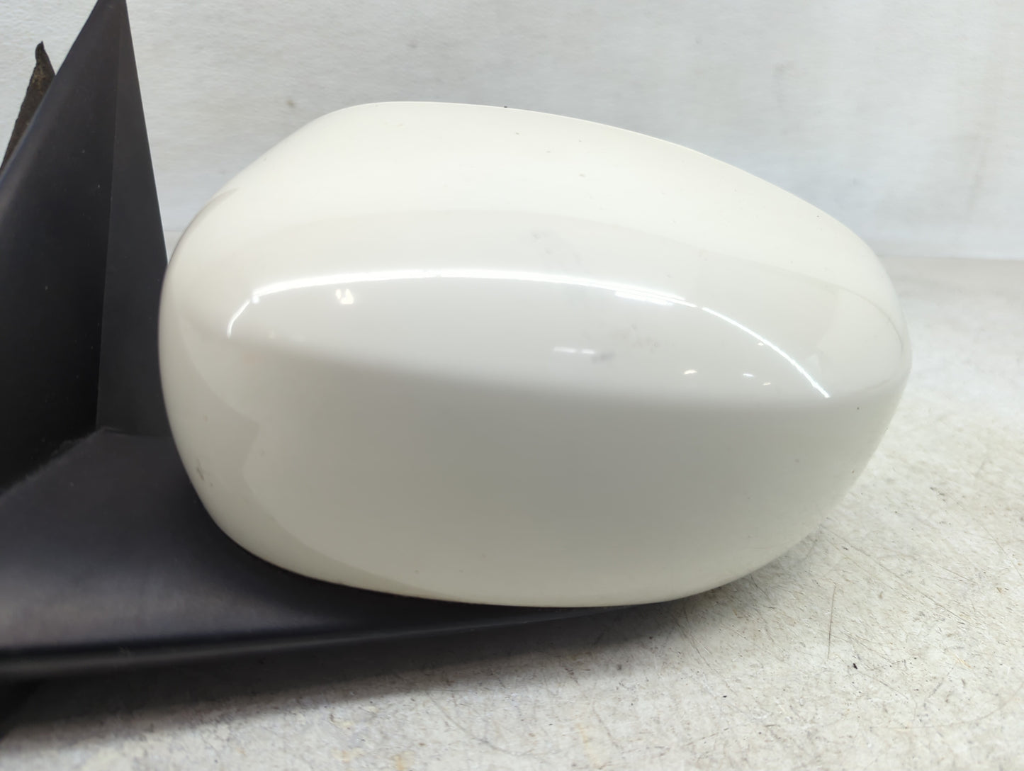2006-2010 Chrysler 300 Driver Side View Mirror - Left Door Mirror OEM Used - Oemusedautoparts1.com