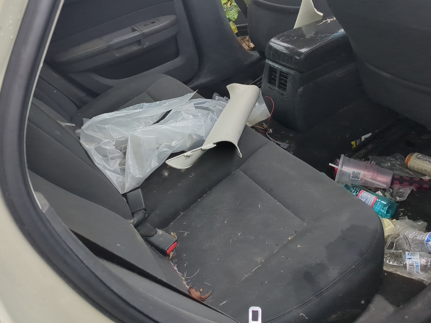 2008 Chrysler 300 Rear Seat Oem - Oemusedautoparts1.com