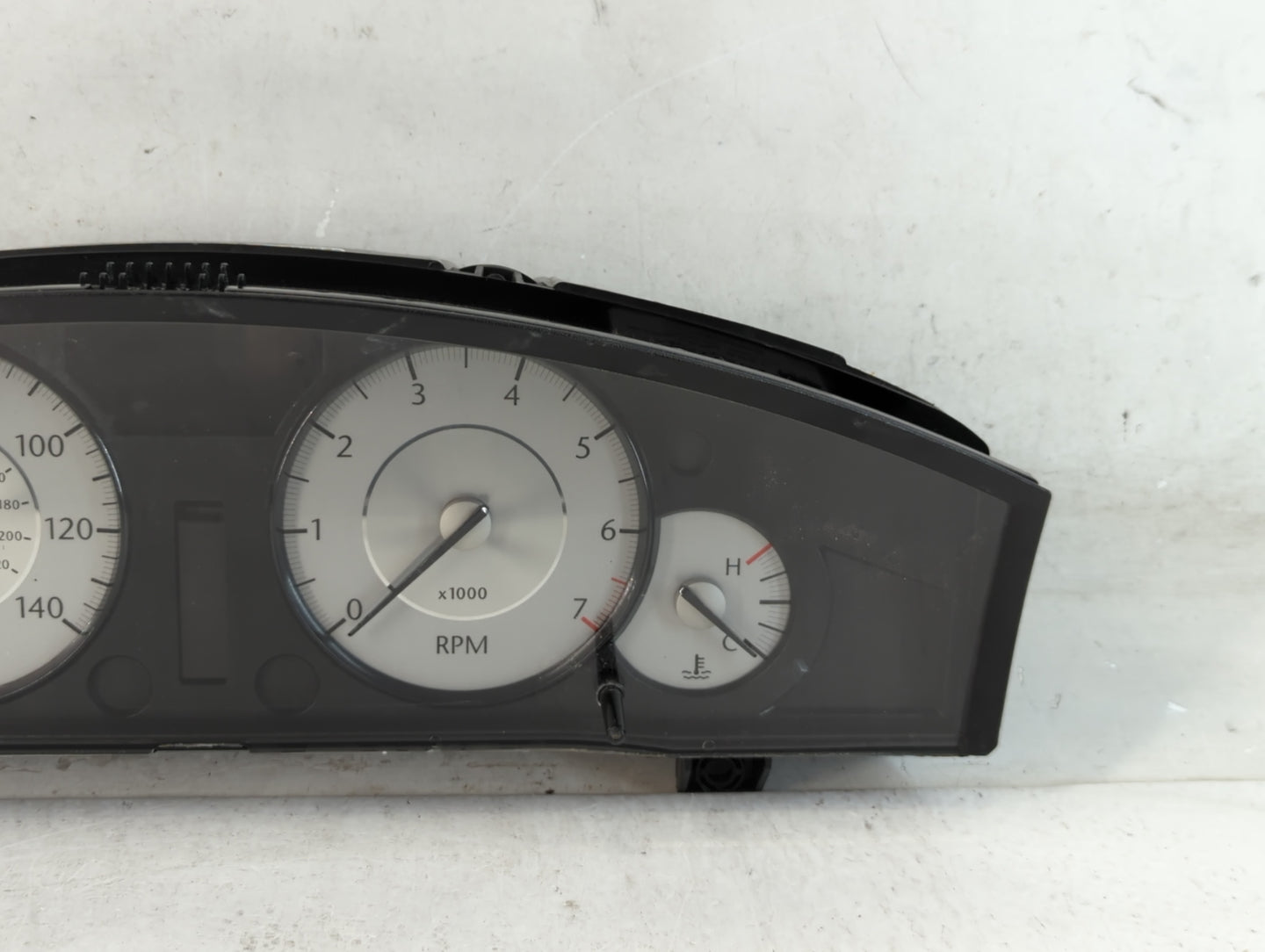 2008 Chrysler 300 Instrument Cluster Speedometer Gauges P/N:P05172105AE Fits OEM Used Auto Parts - Oemusedautoparts1.com