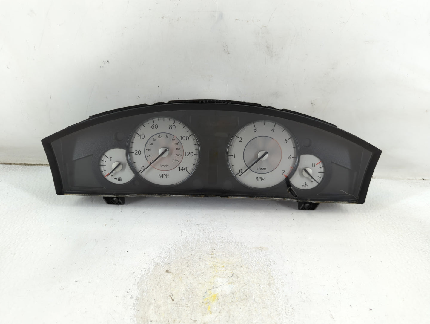 2008 Chrysler 300 Instrument Cluster Speedometer Gauges P/N:P05172105AE Fits OEM Used Auto Parts - Oemusedautoparts1.com