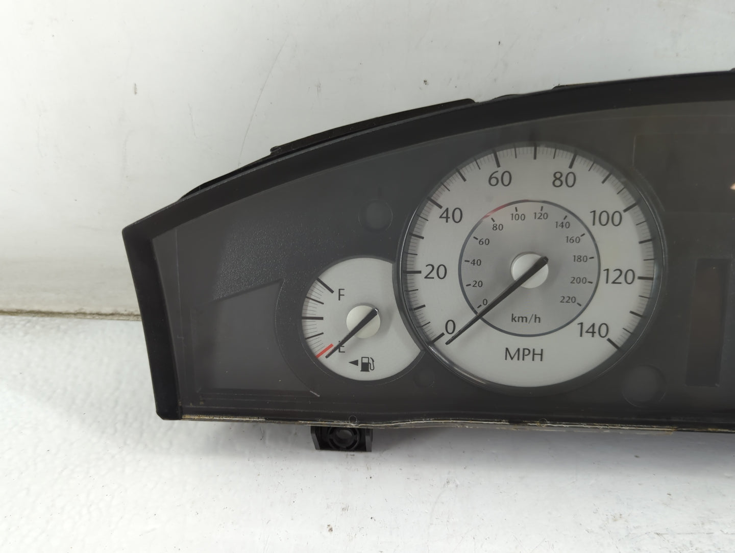 2008 Chrysler 300 Instrument Cluster Speedometer Gauges P/N:P05172105AE Fits OEM Used Auto Parts - Oemusedautoparts1.com
