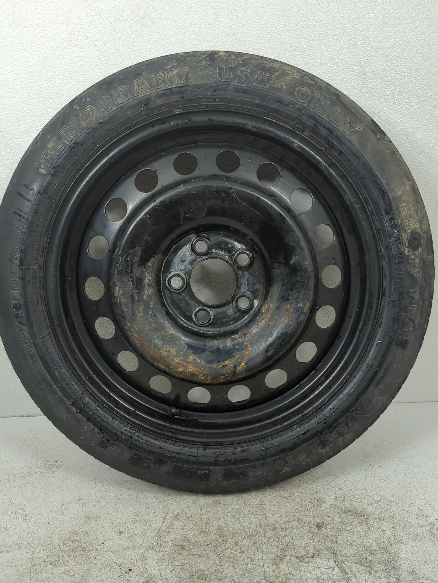 2007-2010 Chrysler 300 Spare Donut Tire Wheel Rim Oem - Oemusedautoparts1.com
