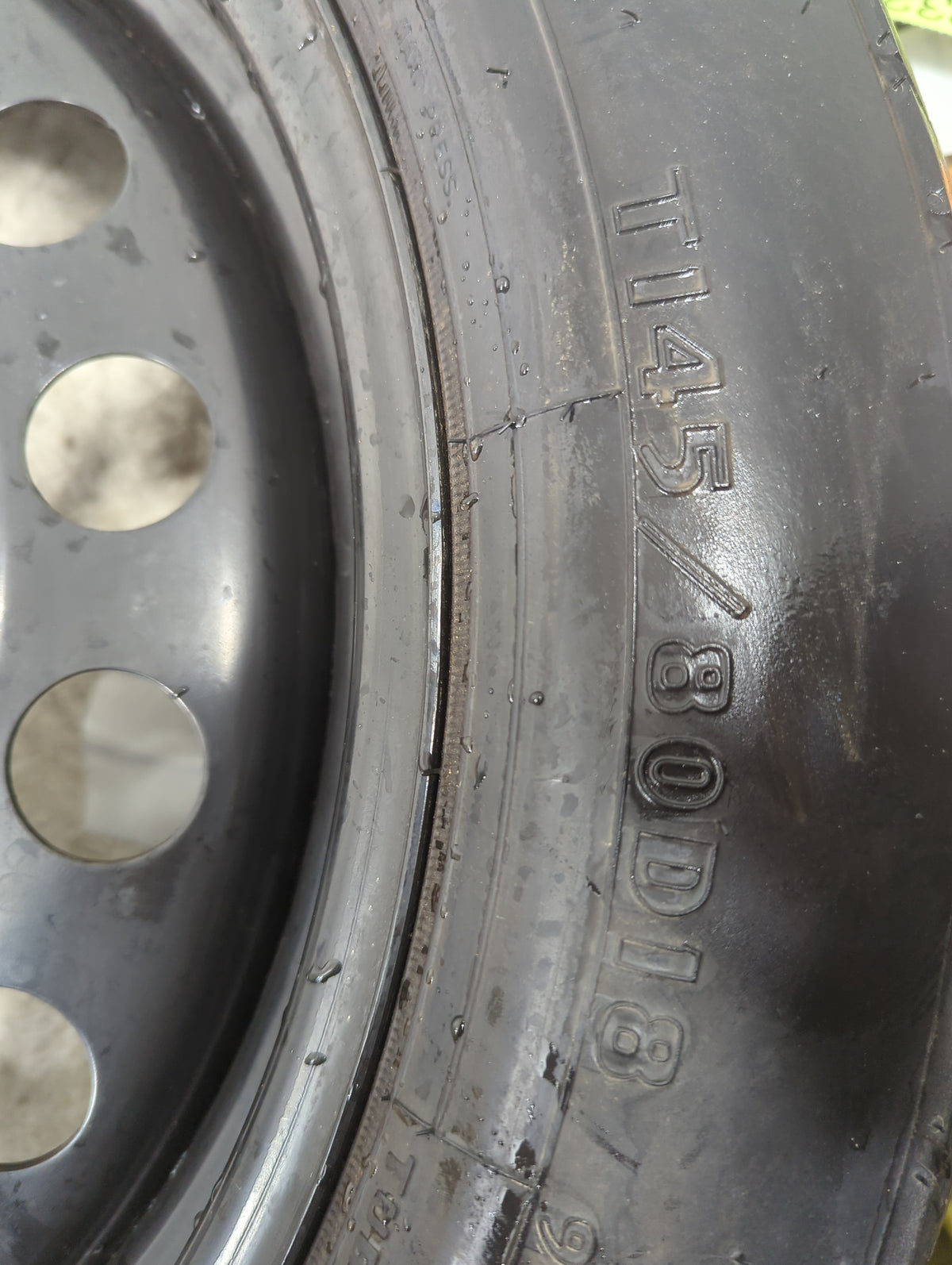 2007-2010 Chrysler 300 Spare Donut Tire Wheel Rim Oem - Oemusedautoparts1.com