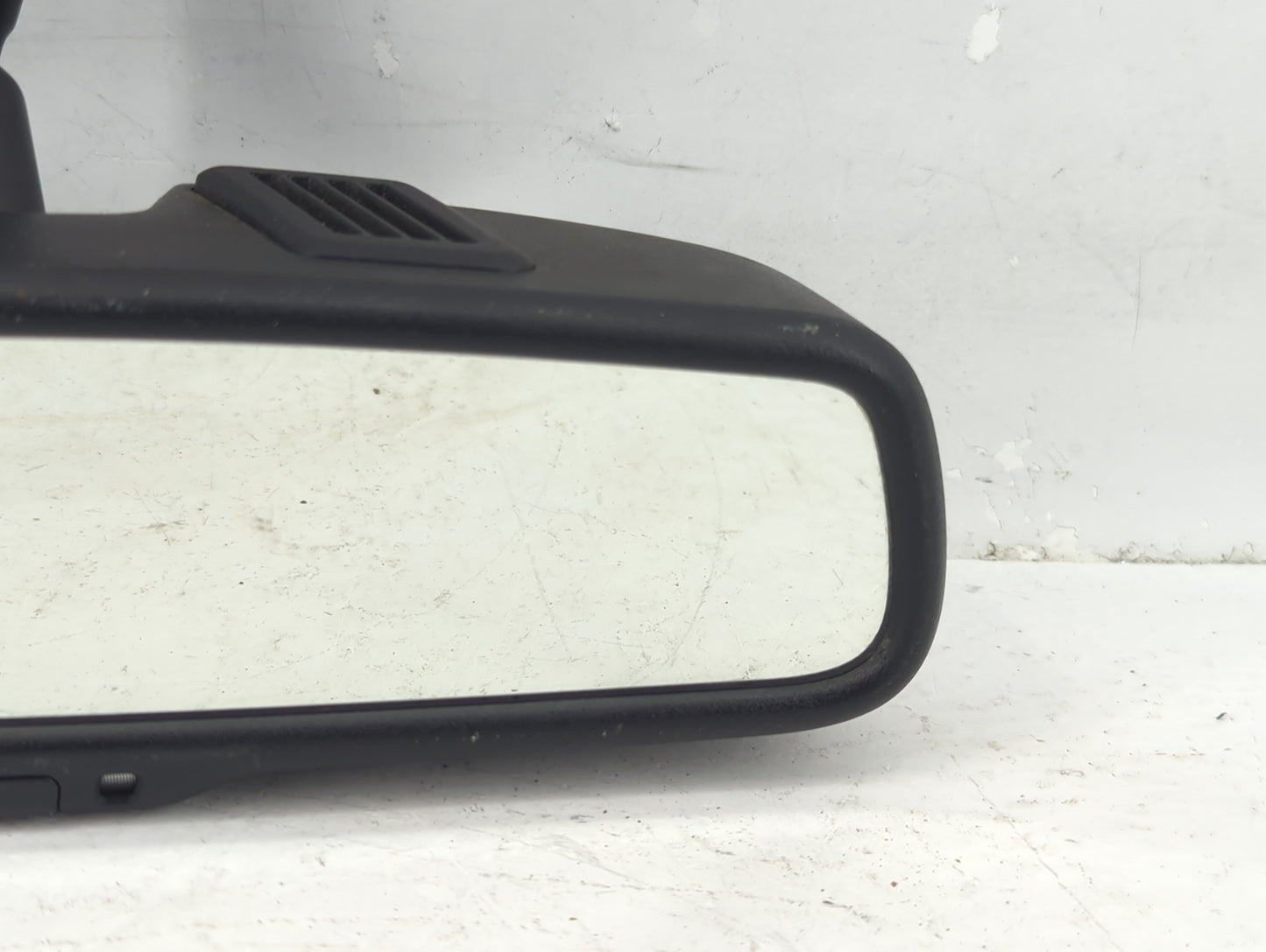 2008 Chrysler 300 Interior Rear View Mirror Replacement OEM Fits OEM Used Auto Parts - Oemusedautoparts1.com
