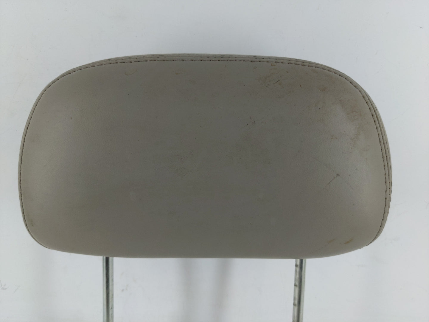 2007-2009 Chrysler Aspen Headrest Head Rest Rear Seat Fits Fits 2007 2008 2009 OEM Used Auto Parts - Oemusedautoparts1.com