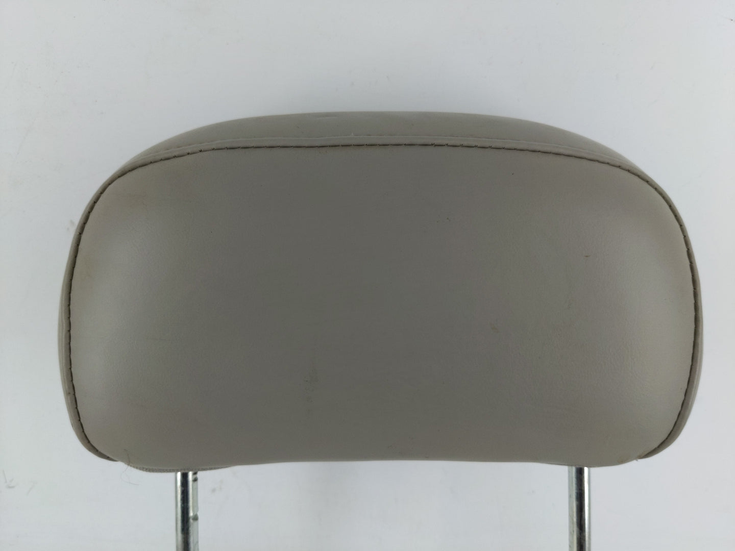 2007-2009 Chrysler Aspen Headrest Head Rest Rear Seat Fits Fits 2007 2008 2009 OEM Used Auto Parts - Oemusedautoparts1.com