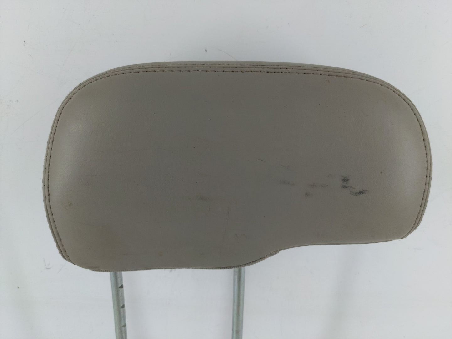 2007-2009 Chrysler Aspen Headrest Head Rest Rear Center Seat Fits Fits 2007 2008 2009 OEM Used Auto Parts - Oemusedautoparts