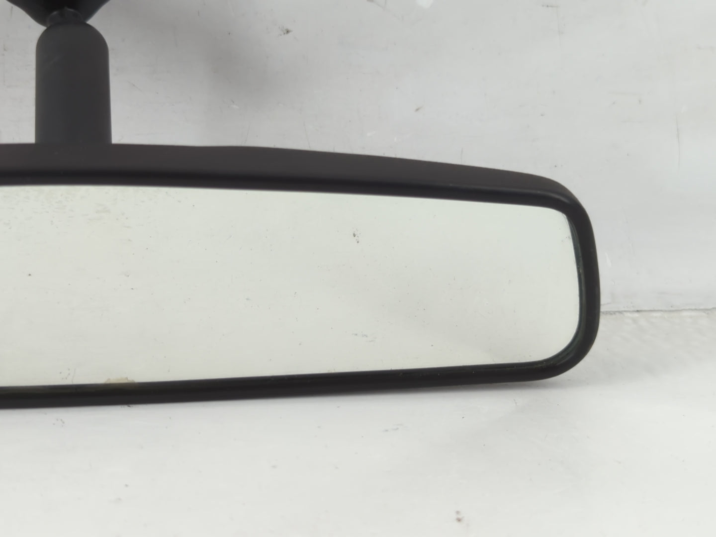 2007-2009 Chrysler Aspen Interior Rear View Mirror Replacement OEM P/N:E8011083 Fits OEM Used Auto Parts - Oemusedautoparts1