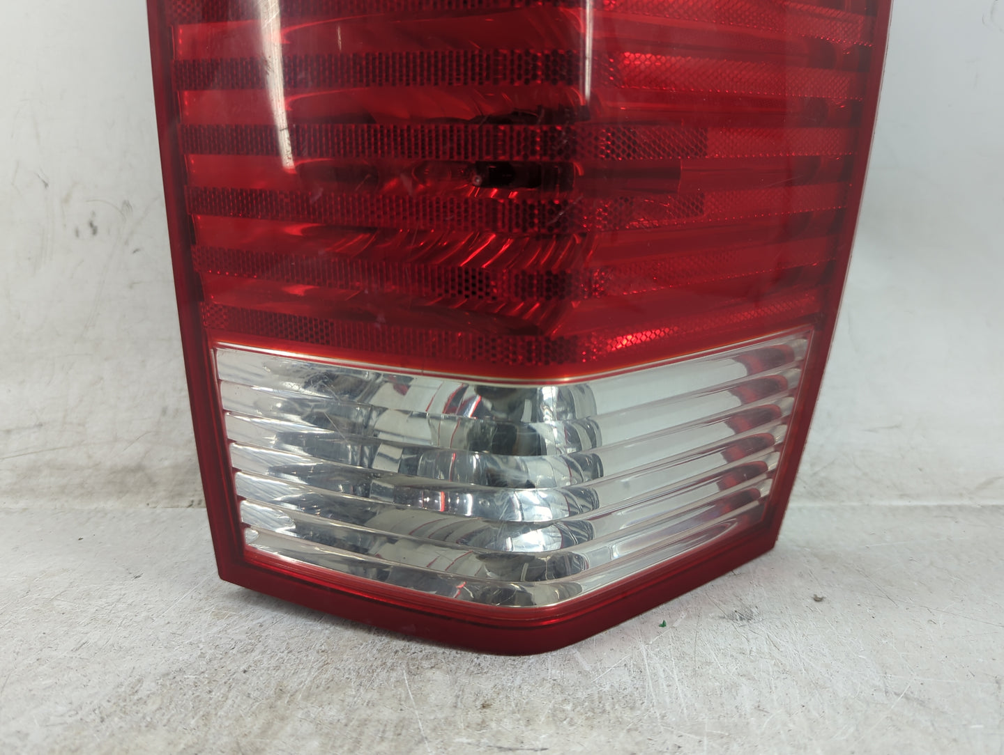 2007-2009 Chrysler Aspen Tail Light Assembly Passenger Right OEM Fits Fits 2007 2008 2009 OEM Used Auto Parts - Oemusedautop