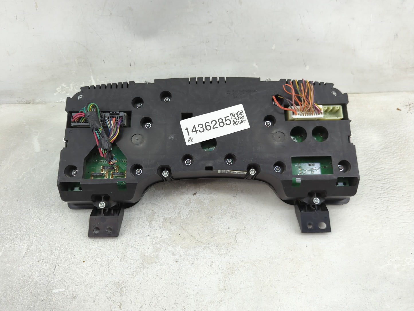 2008 Chrysler Aspen Instrument Cluster Speedometer Gauges Fits OEM Used Auto Parts - Oemusedautoparts1.com