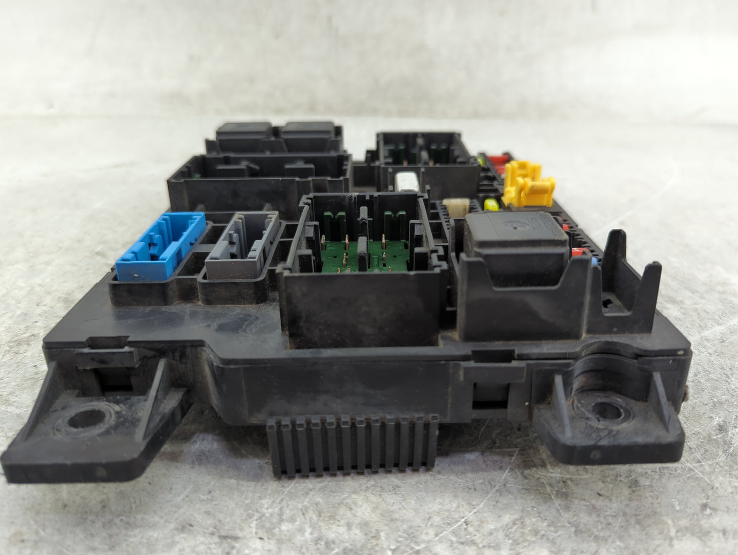 2008-2008 Chrysler Aspen Multifunction Control Module 56021543 - Oemusedautoparts1.com