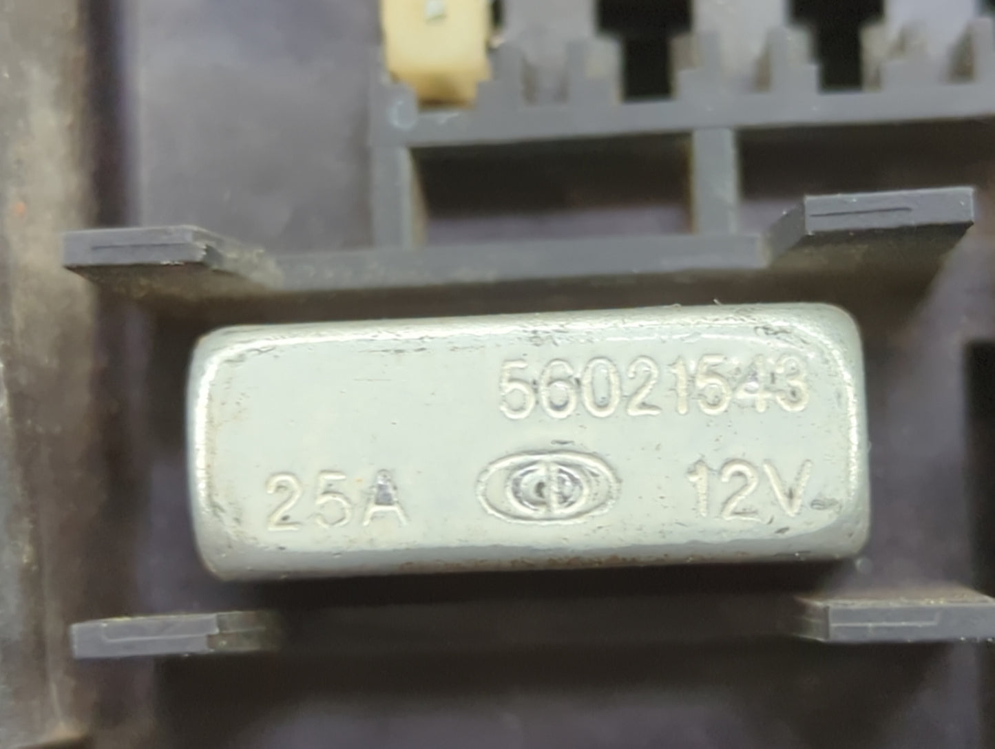 2008-2008 Chrysler Aspen Multifunction Control Module 56021543 - Oemusedautoparts1.com