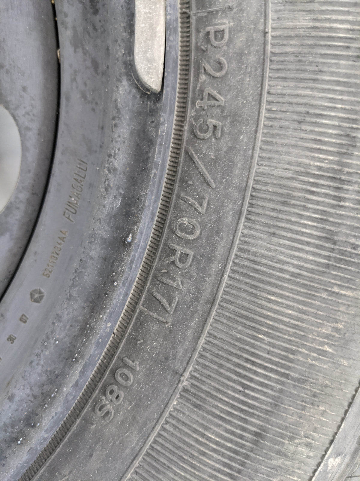 2007-2009 Chrysler Aspen Spare Donut Tire Wheel Rim Oem - Oemusedautoparts1.com