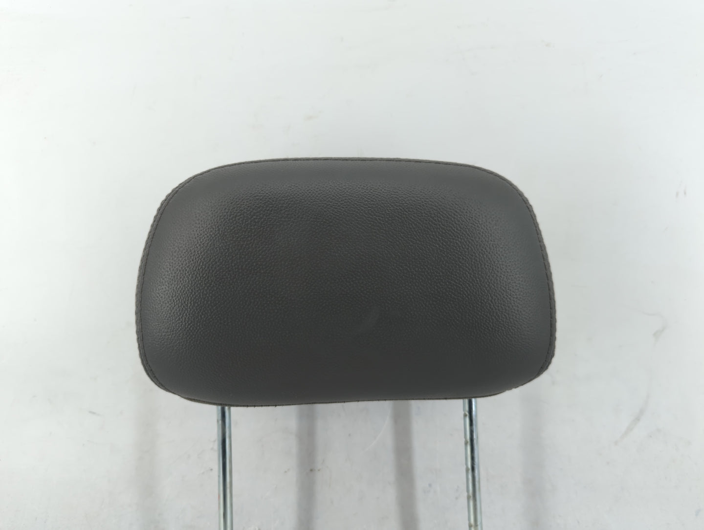 2007-2009 Chrysler Aspen Headrest Head Rest Front Driver Passenger Seat Fits Fits 2007 2008 2009 OEM Used Auto Parts - Oemus