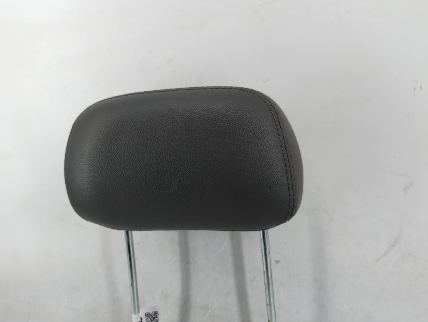 2007-2009 Chrysler Aspen Headrest Head Rest Front Driver Passenger Seat Fits Fits 2007 2008 2009 OEM Used Auto Parts - Oemus