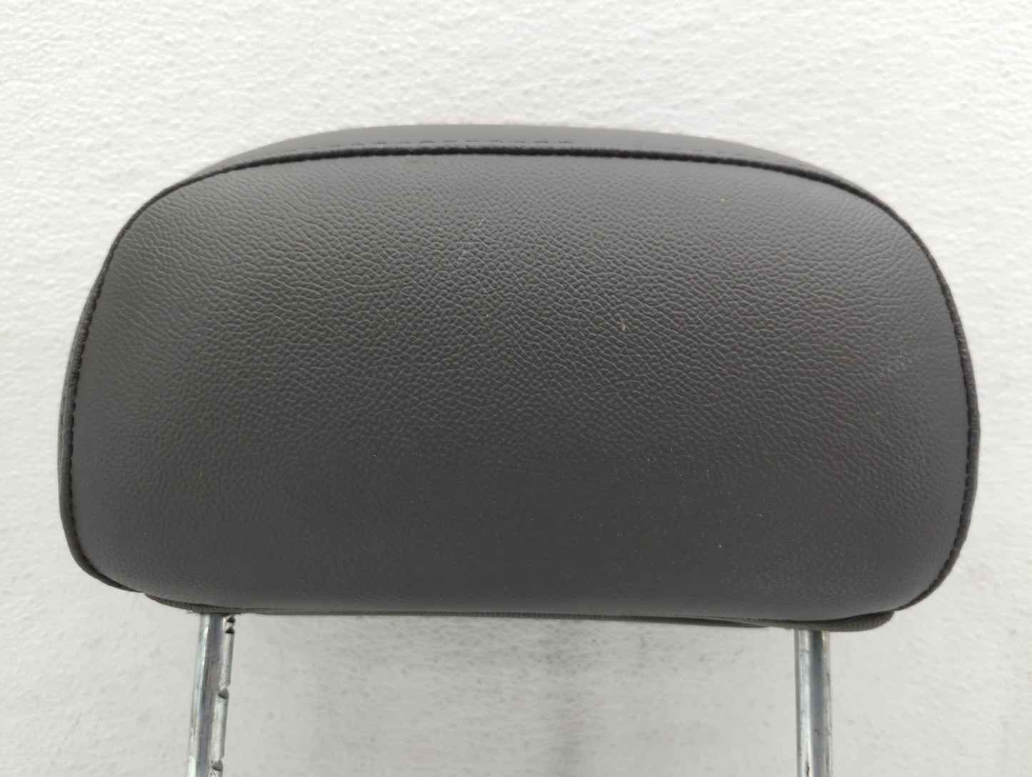2007-2009 Chrysler Aspen Headrest Head Rest Front Driver Passenger Seat Fits Fits 2007 2008 2009 OEM Used Auto Parts - Oemus