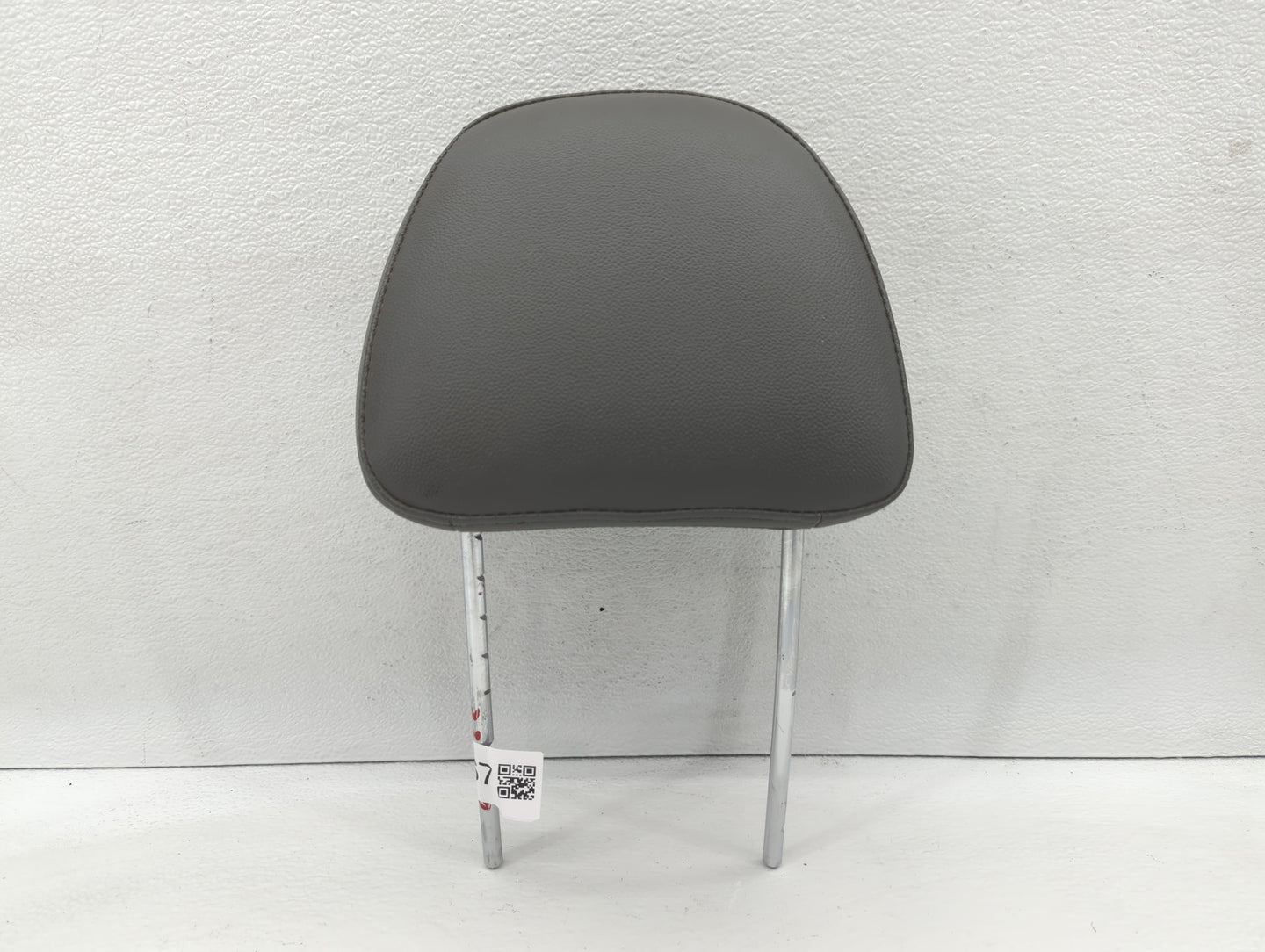 2007-2009 Chrysler Aspen Headrest Head Rest Front Driver Passenger Seat Fits Fits 2007 2008 2009 OEM Used Auto Parts - Oemus