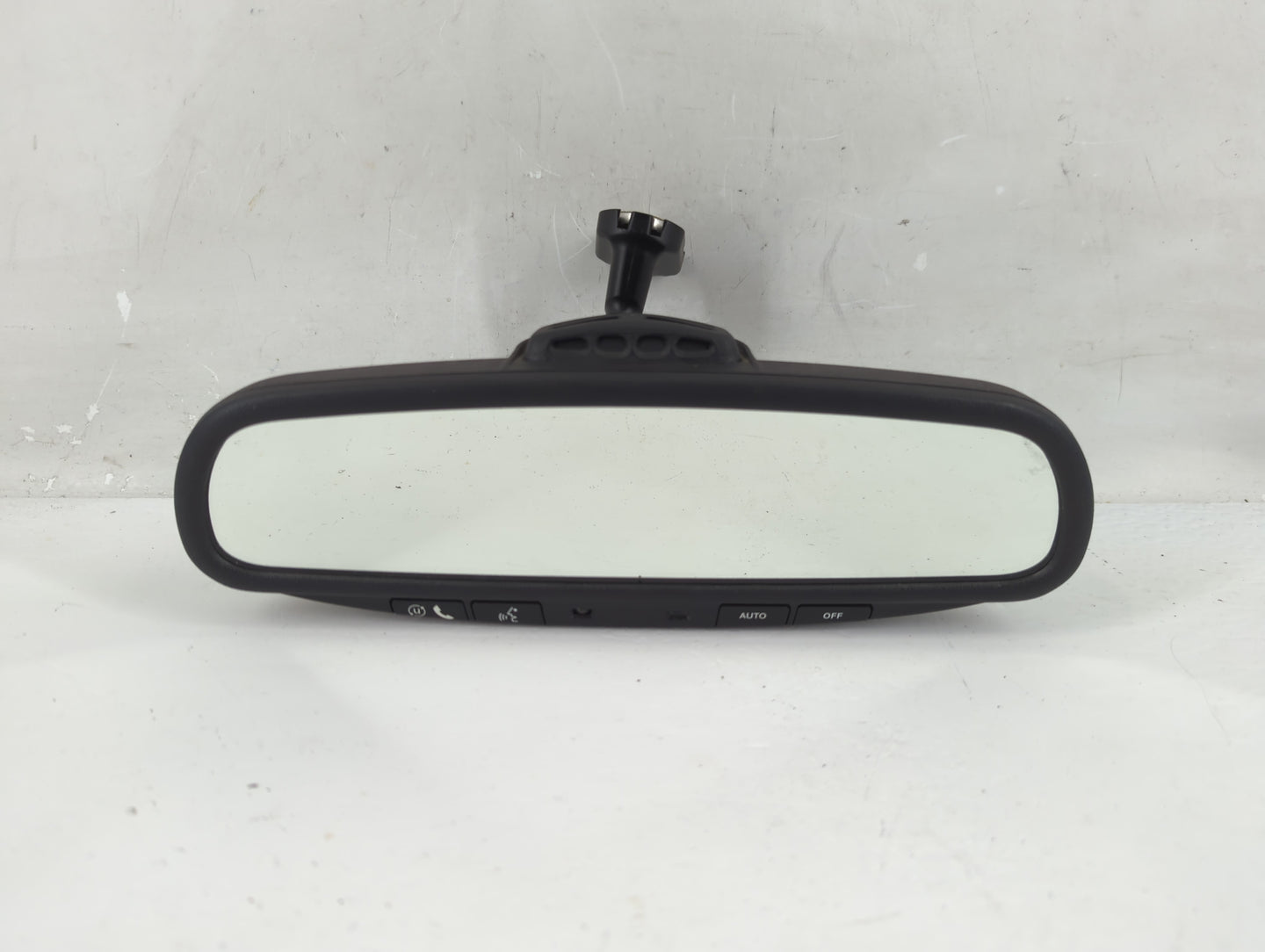 2008 Chrysler Pacifica Interior Rear View Mirror Replacement OEM P/N:E11015622 Fits OEM Used Auto Parts - Oemusedautoparts1.