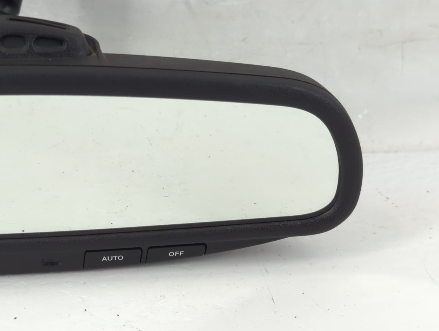 2008 Chrysler Pacifica Interior Rear View Mirror Replacement OEM P/N:E11015622 Fits OEM Used Auto Parts - Oemusedautoparts1.